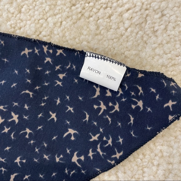 Twilly scarf navy and beige with bird print - Picture 3 of 3